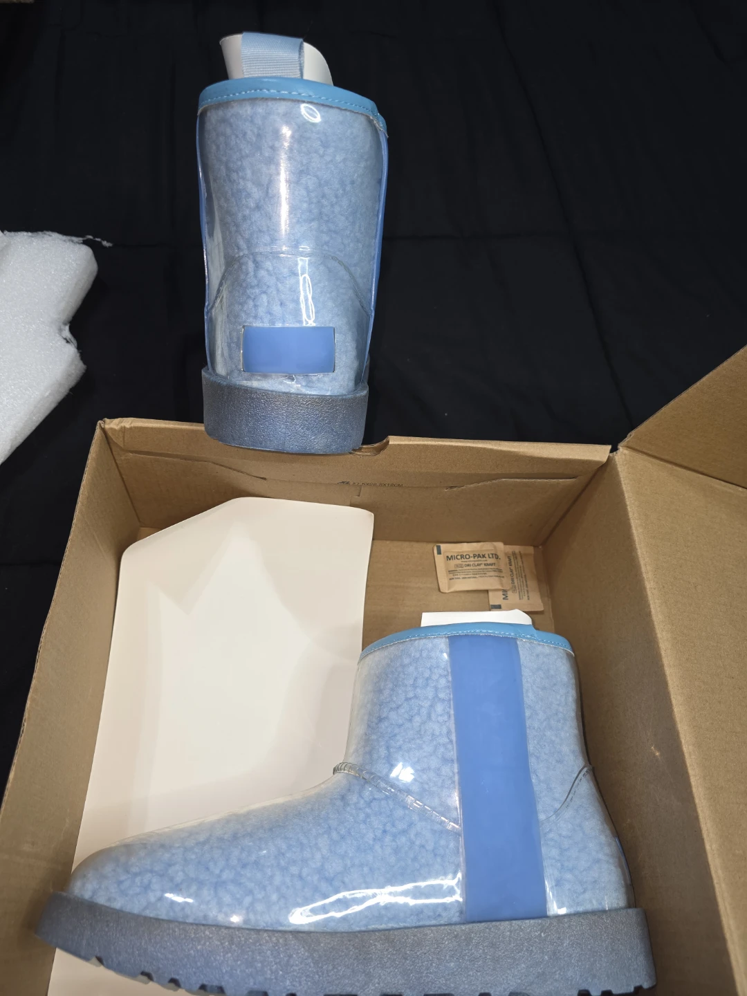 UGG version...cape Robbin Clear Boots - Size 7 - photo 2