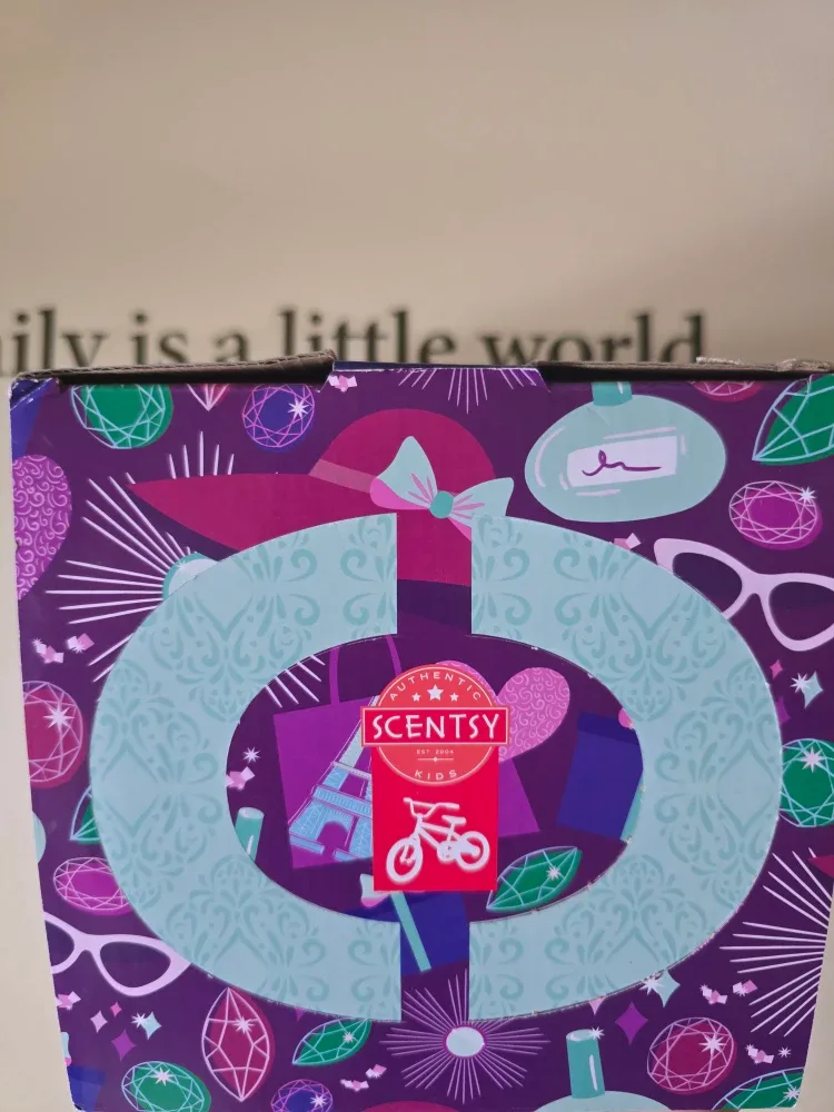 Scentsy Kids Posh the Poodle Buddy (New) image indicator(2)