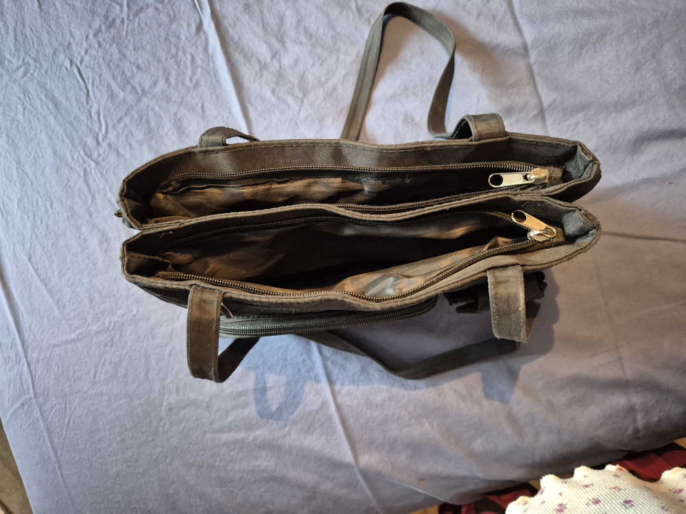Quilted Black Purse - photo 5