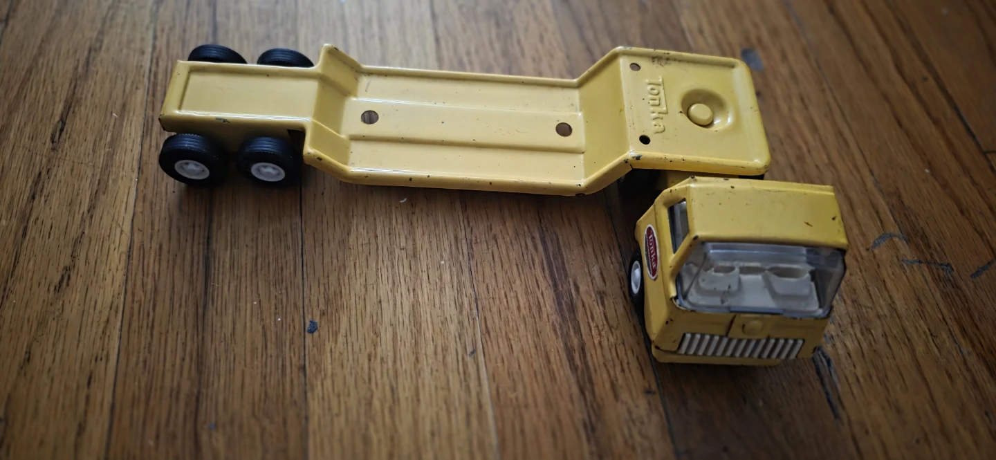Vintage Tonka Metal Toy Trucks - photo 4