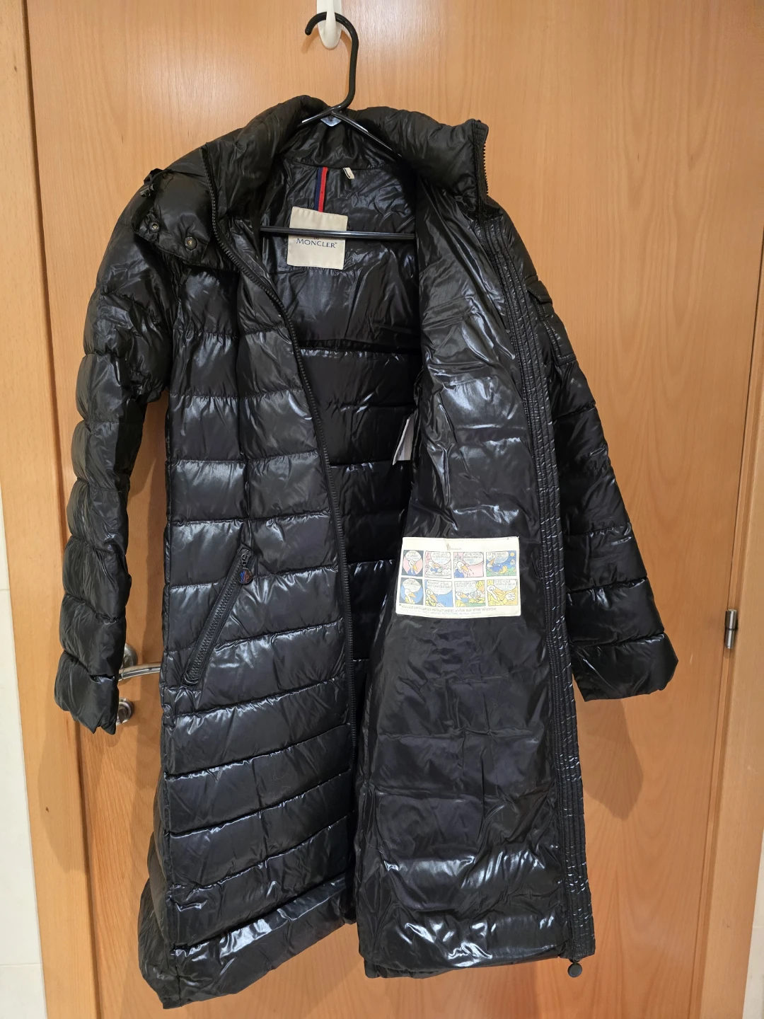 Moncler Black Padded Down Coat - photo 3