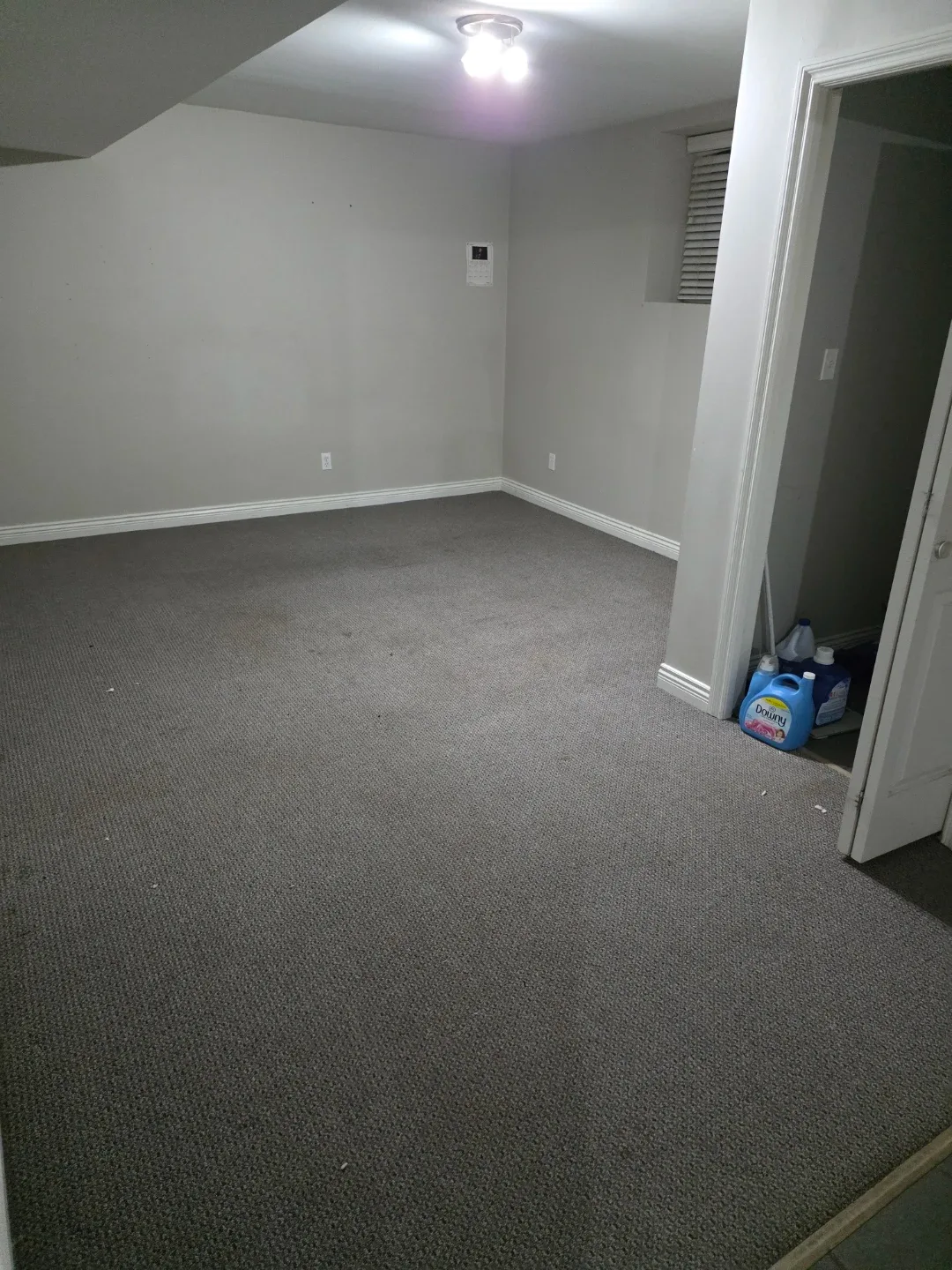 Basment suiete image indicator(5)