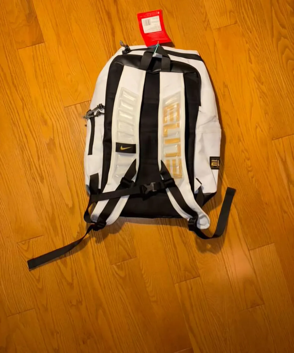 Nike Elite Backpack - White & Black image indicator(3)