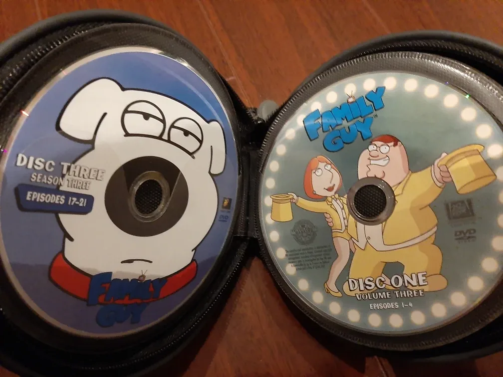 Family Guy DVDs - LOTS! - $2 each image indicator(2)