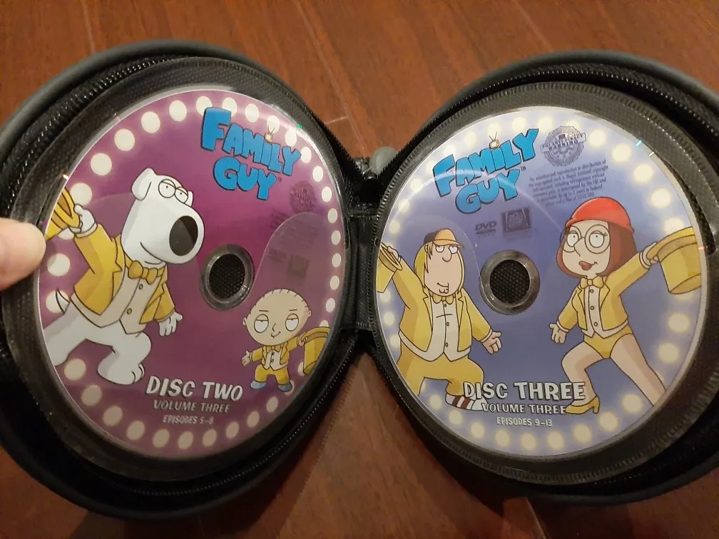 Family Guy DVDs - LOTS! - $2 each image indicator(3)