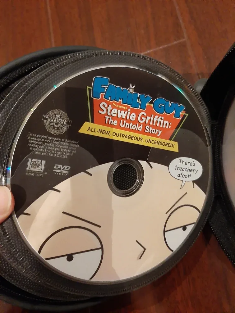 Family Guy DVDs - LOTS! - $2 each image indicator(7)
