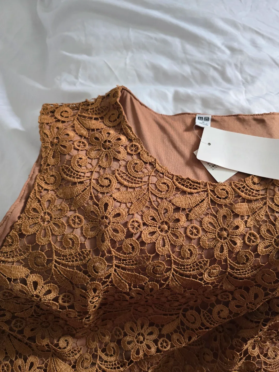Beautiful New Uniqlo Brown Lace Sleeveless Top #Cleanout image indicator(4)