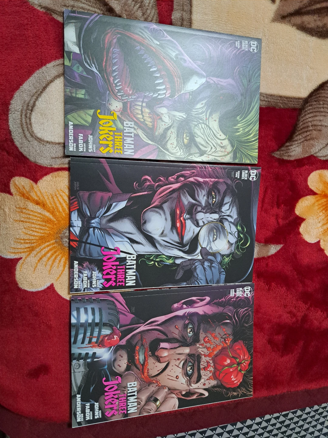 Batman: Three Jokers (Black Label) Comic Book Set