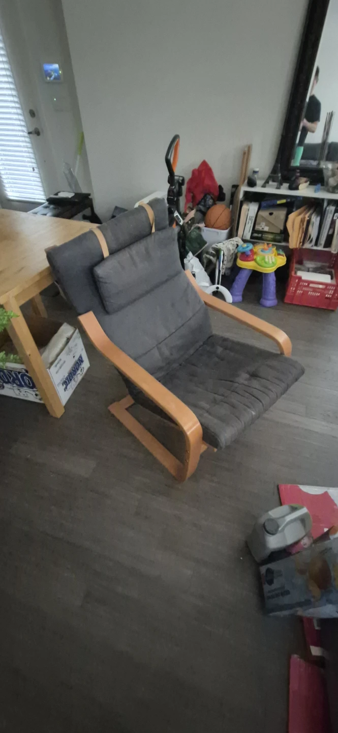 IKEA Poang Chair - Relax in Style! - photo 2