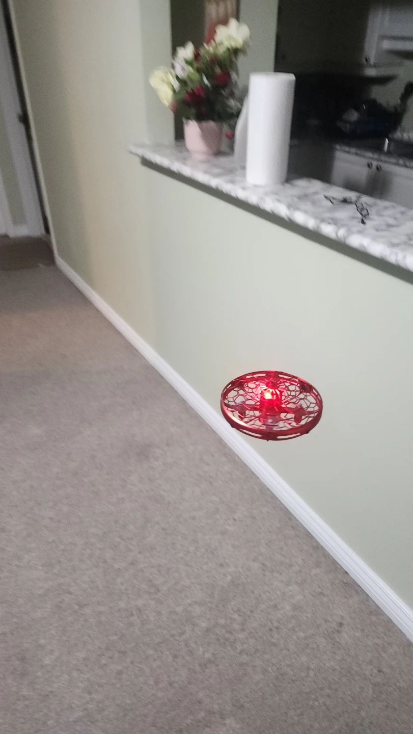 Red Flying UFO Induction Toy - photo 4