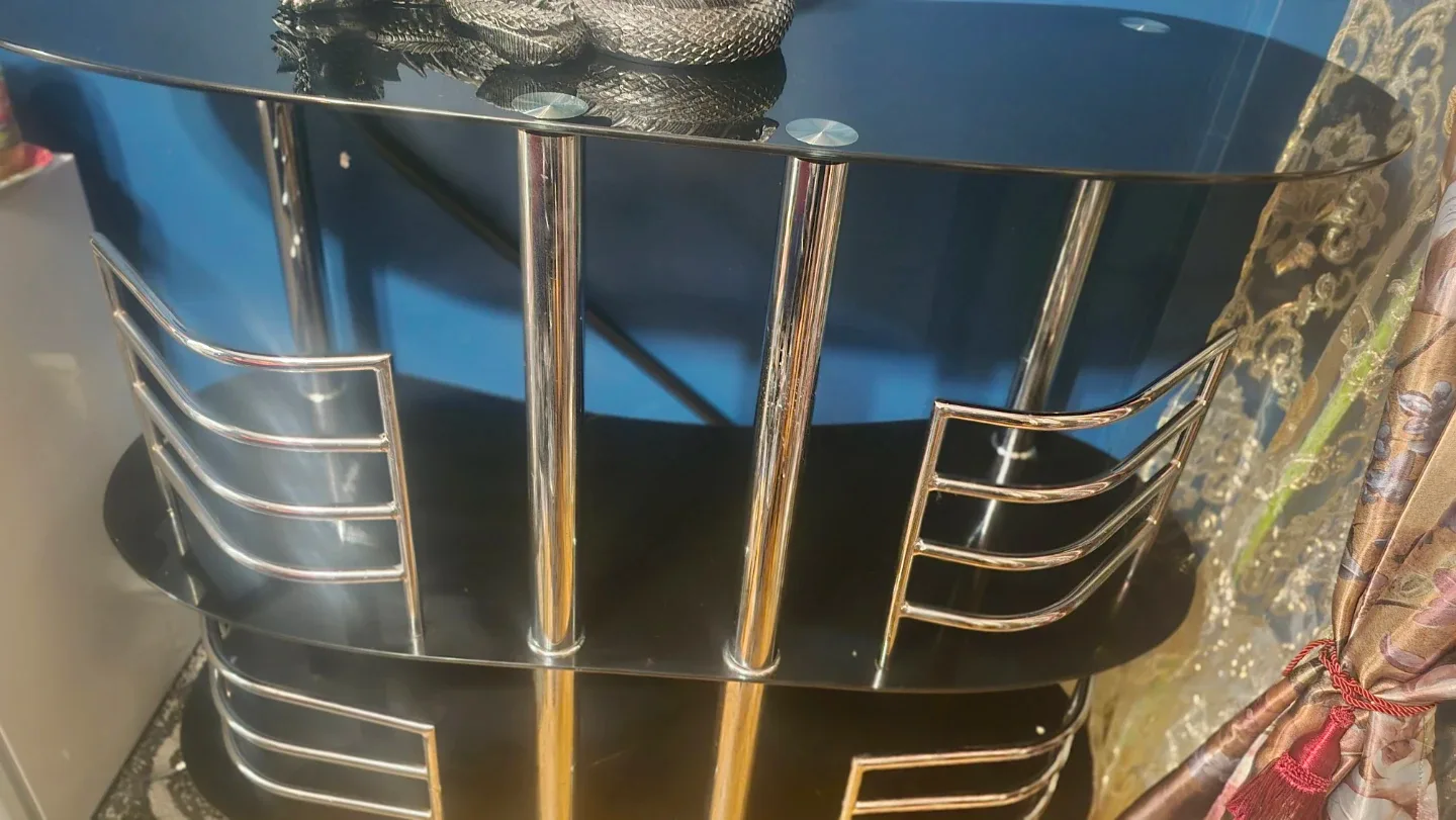 Black Glass & Chrome Bar image indicator(4)