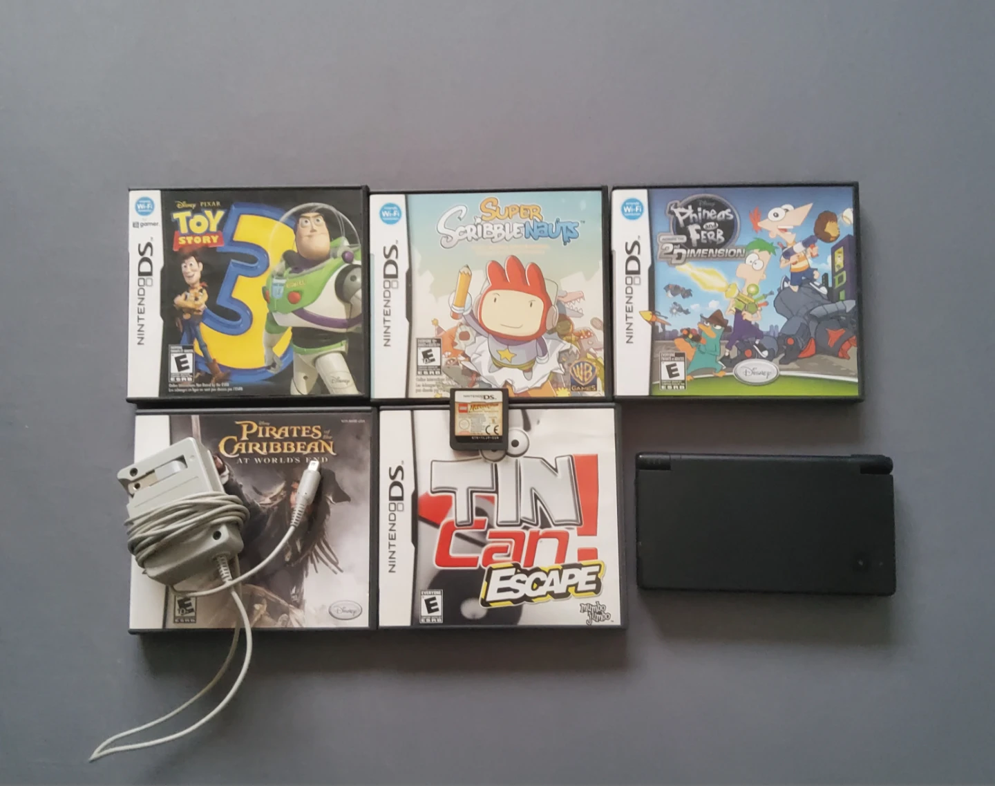 Nintendo Dsi With 6 Games