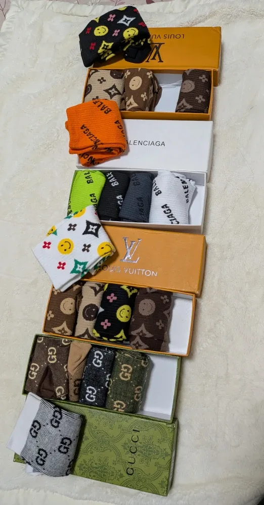Designer Socks - Gucci, LV, Balenciaga image indicator(2)
