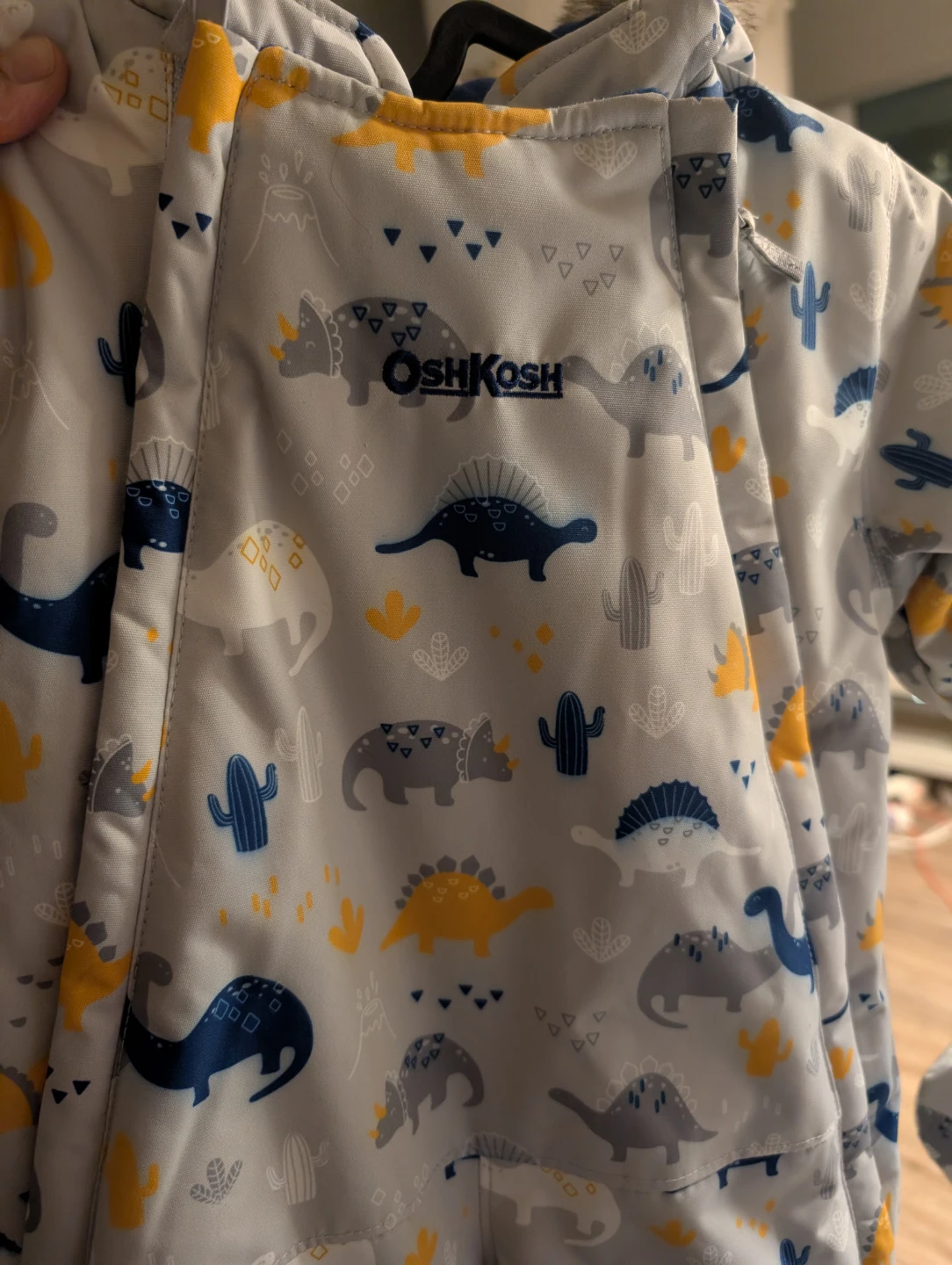 OshKosh Dinosaur Snowsuit - Size 12 Months - photo 2
