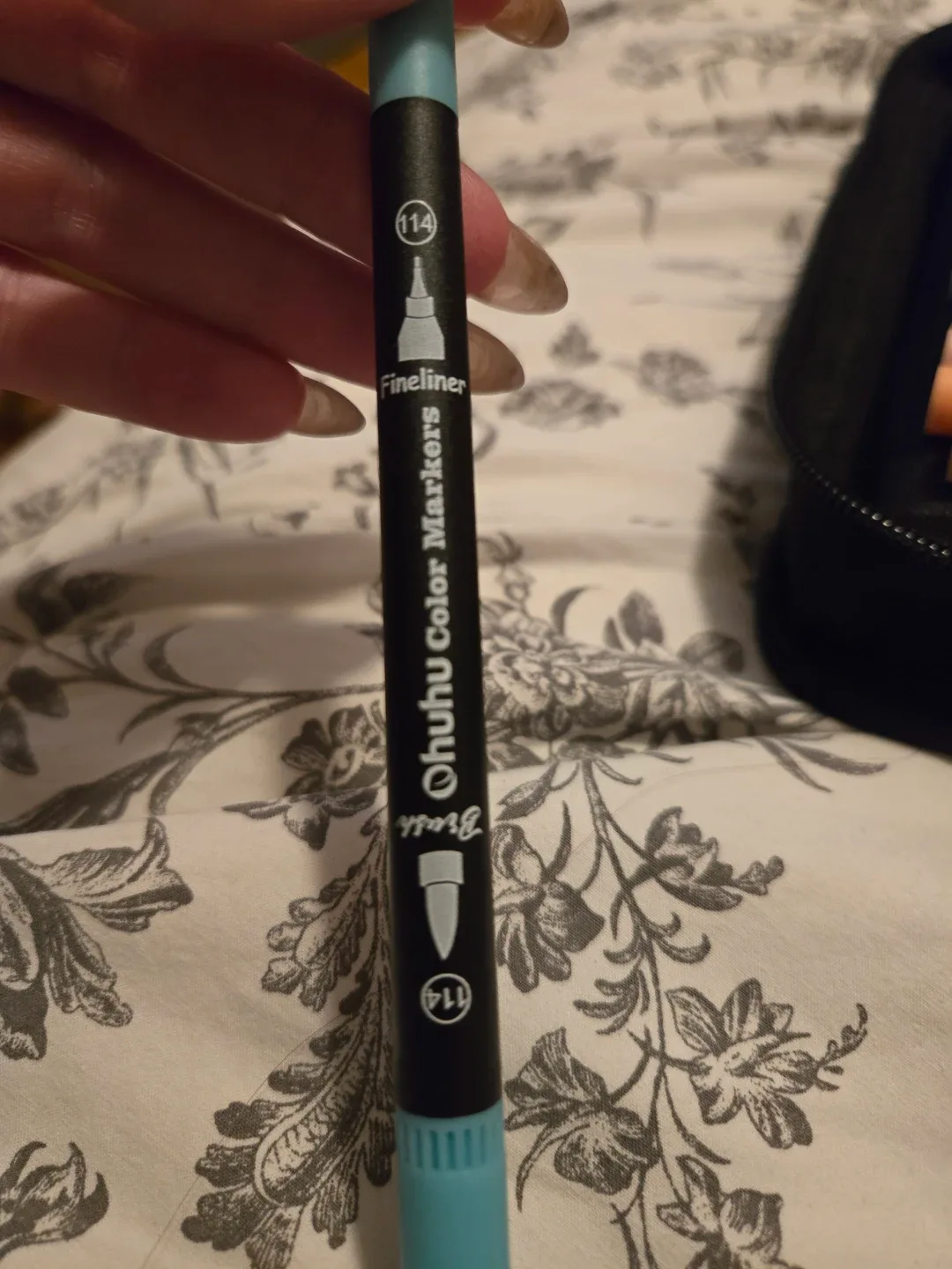 Ohuhu Dual Tip Brush Marker Set image indicator(5)