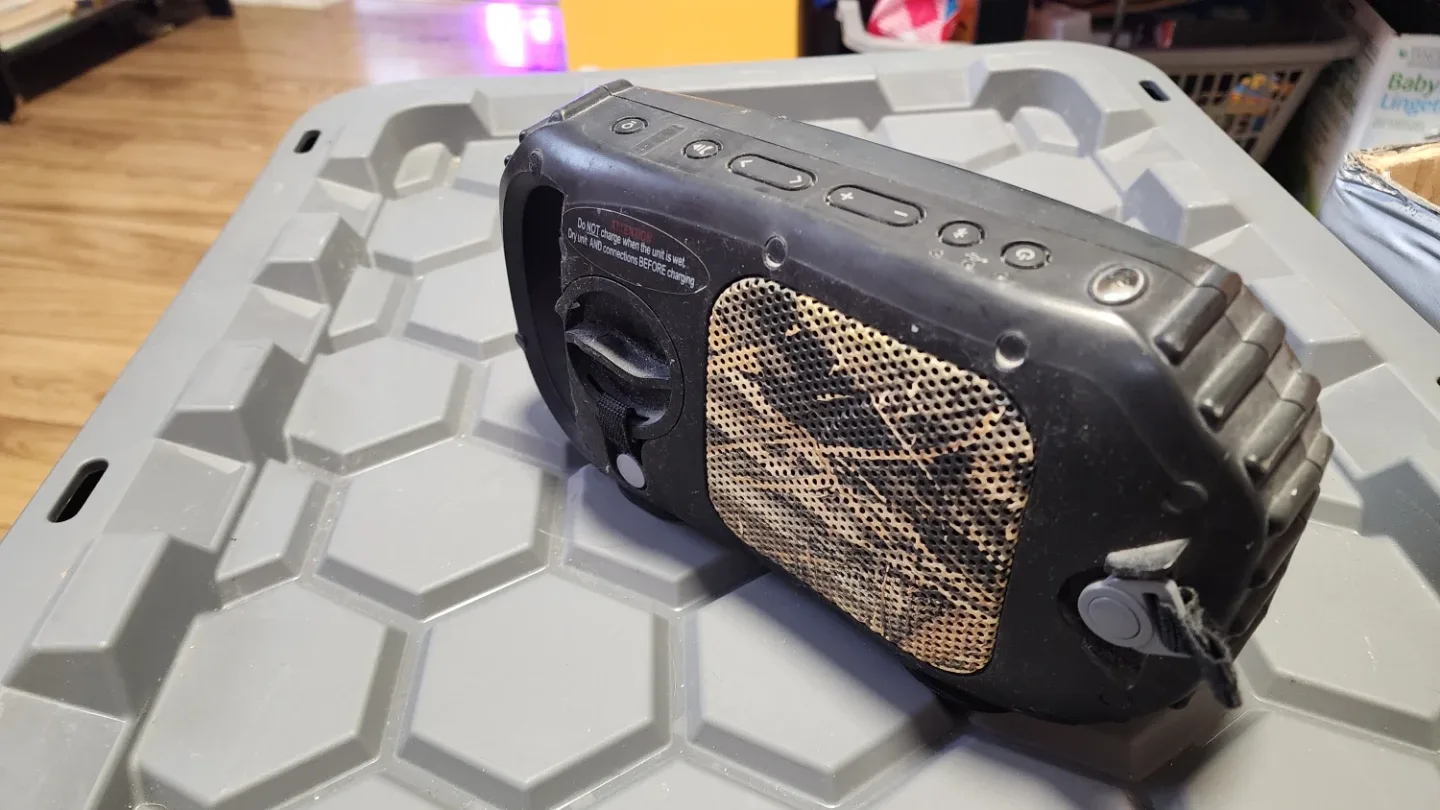 Black Portable Bluetooth Speaker