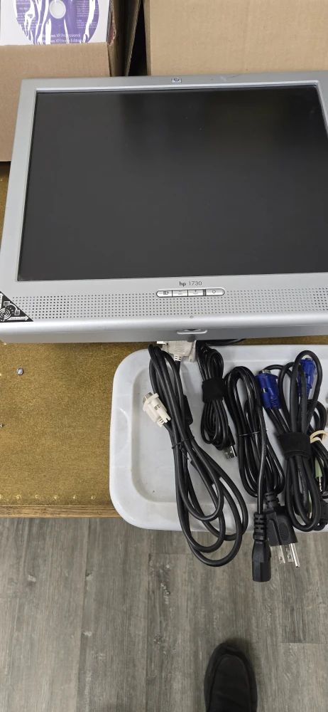 HP 1730 LCD Monitor - photo 4