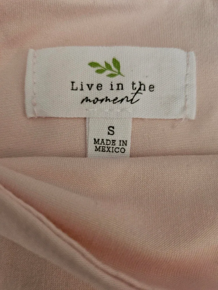 Light Pink T-Shirt image indicator(2)