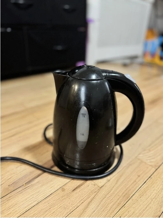 Free Black Electric Kettle - 1.7L Capacity