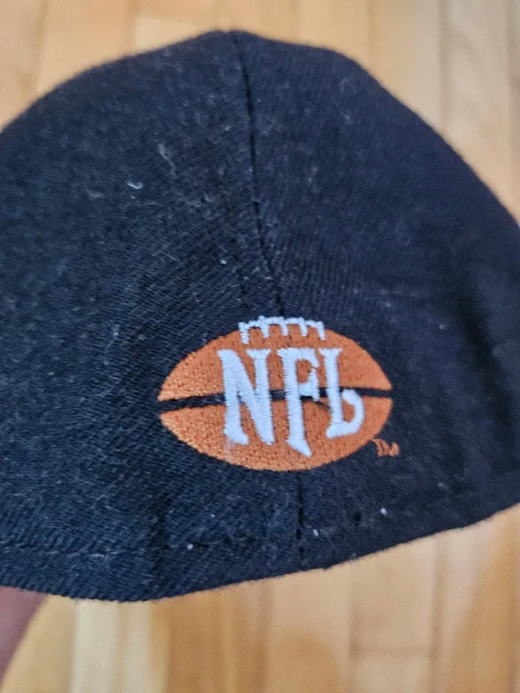 VINTAGE New Era Chargers 59Fifty Pro Model Hat Size 7 3/8 image indicator(2)