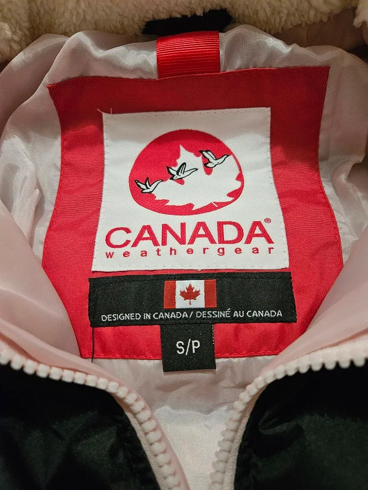 BNWT)Canada Weather Size Small Gear Women's Jacket image indicator(3)