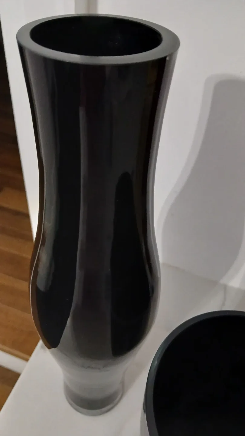 Art glass black vases image indicator(3)