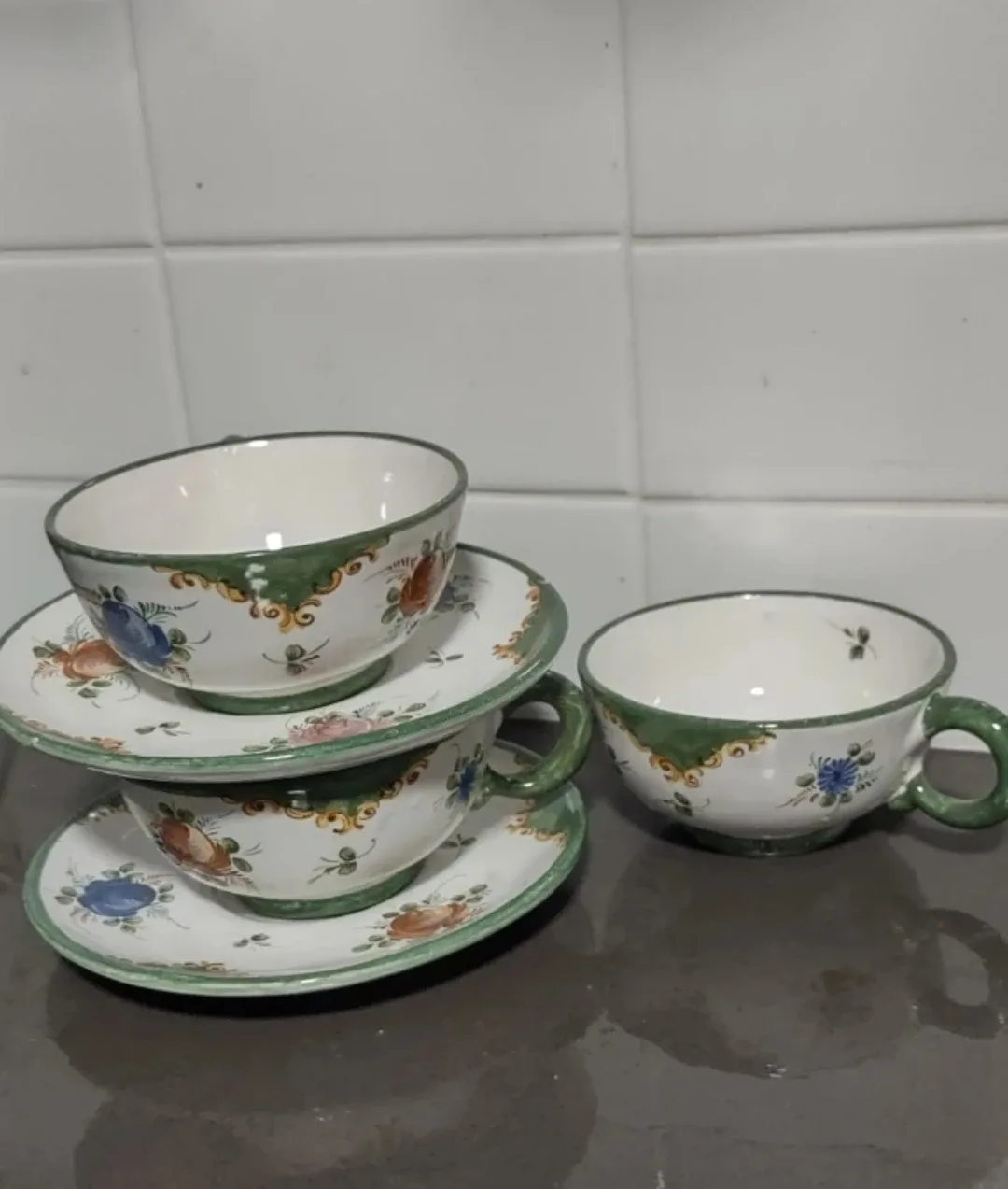 Dervuta Floral Tea 3 Cups and  2Saucers #Cleanout