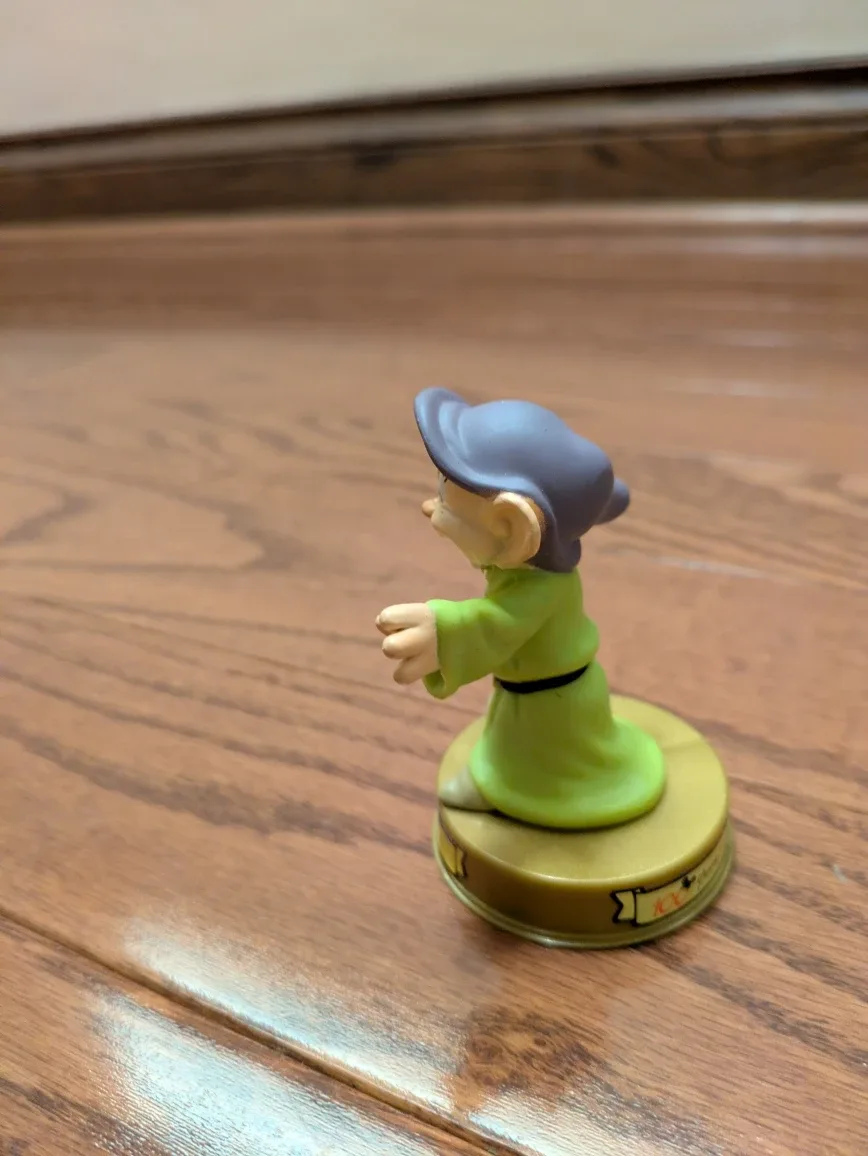 Disney Dopey Figurine - 10 Years of Magic #cleanout image indicator(2)