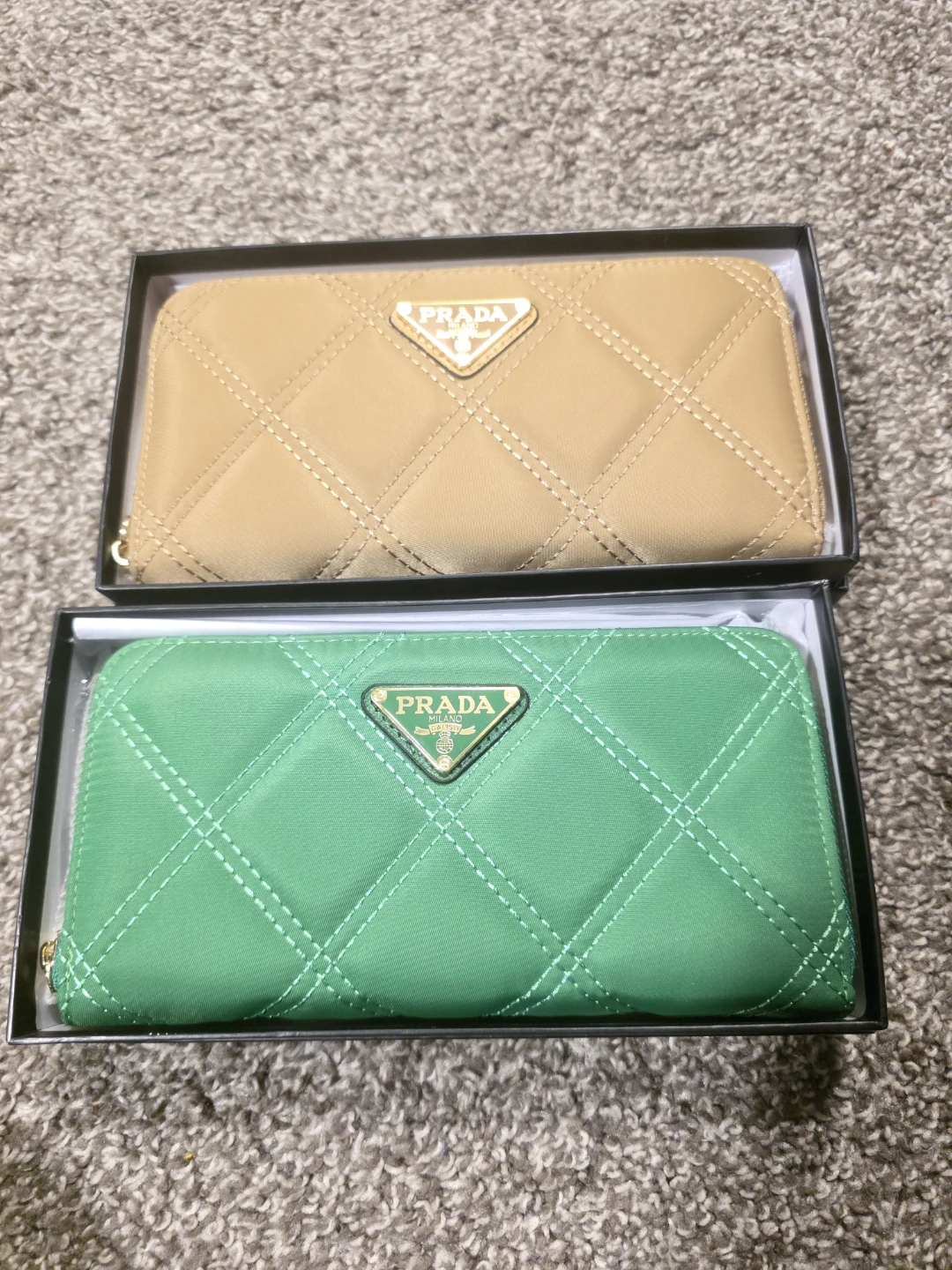 Fashion prada wallet- Green & Beige