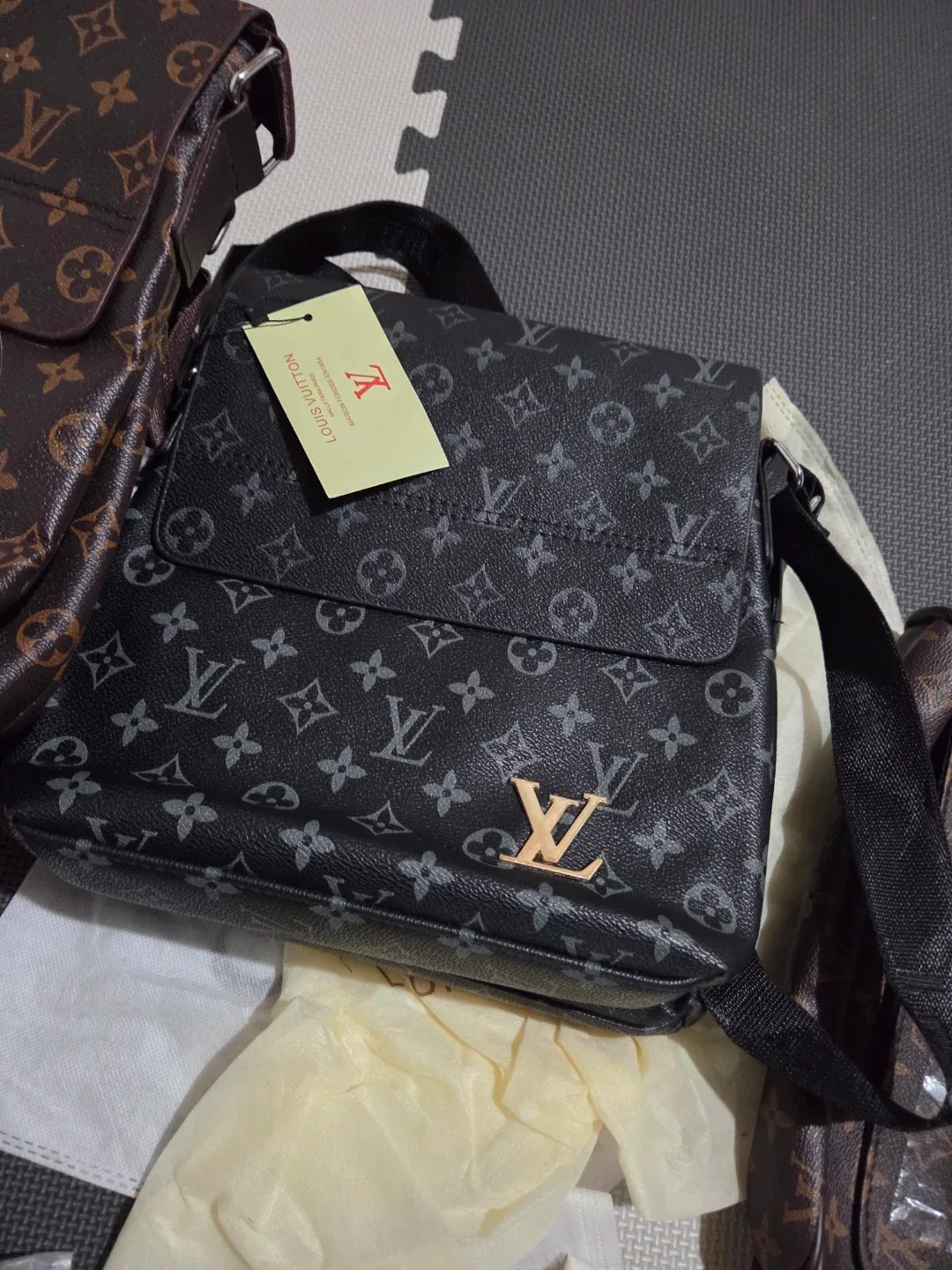 Louis Vuitton Messenger Bags image indicator(4)