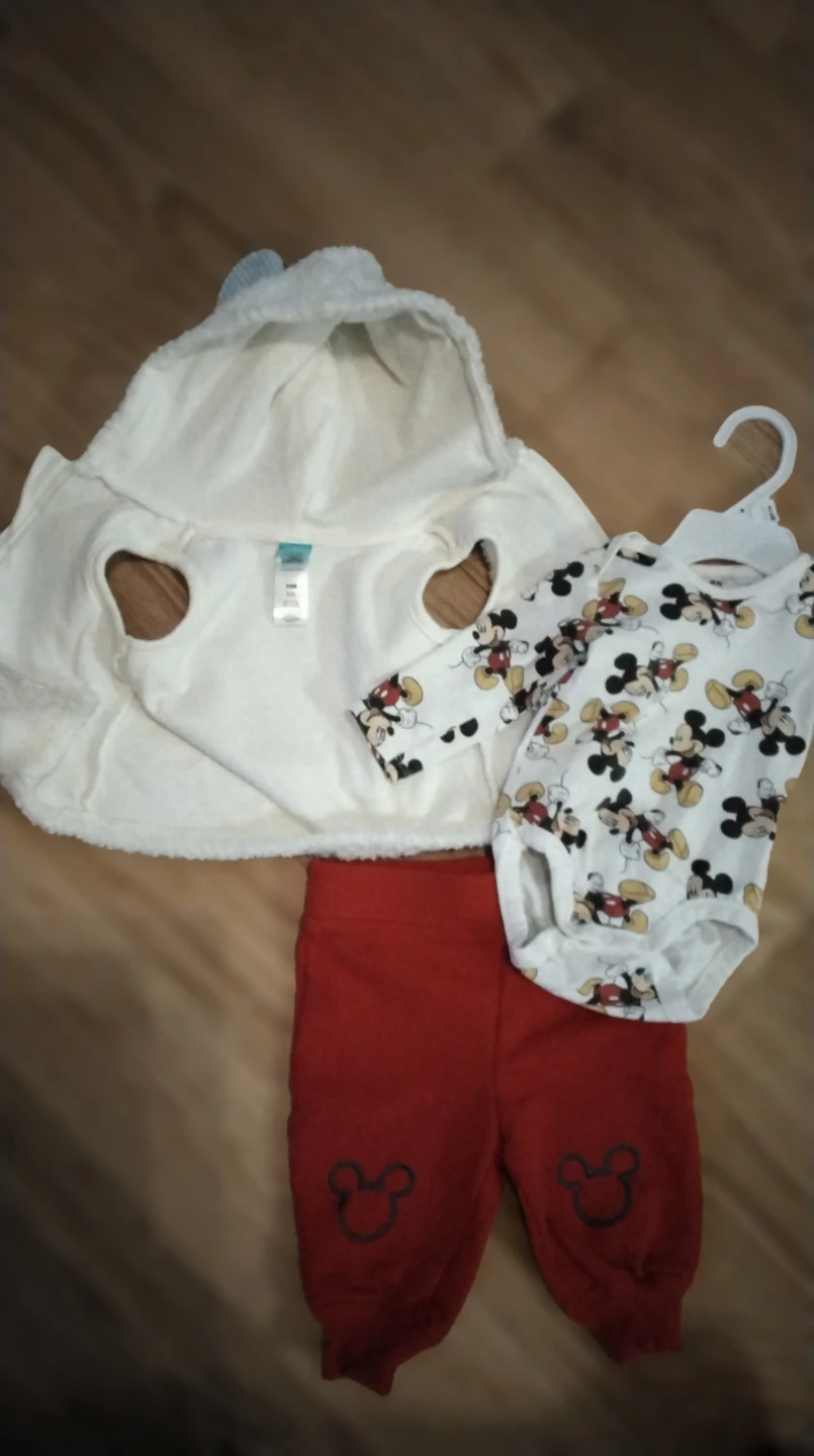 Mickey Mouse Baby Outfit Set for 6 months baby - photo 3