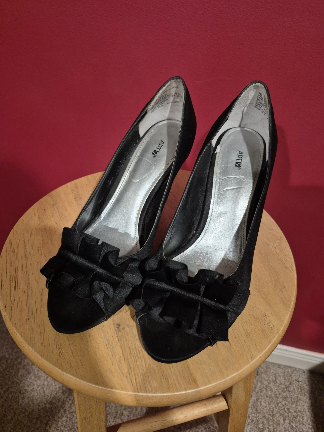 Nine West & Apt. 9 Heels - Size 8 - photo 2