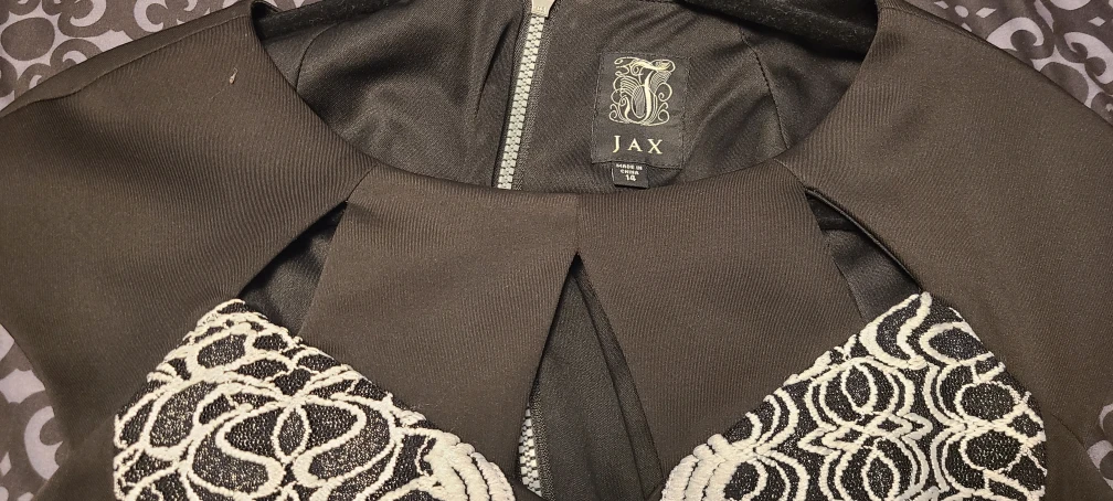 Jax Black & White Dress - Sz. 14 - photo 3