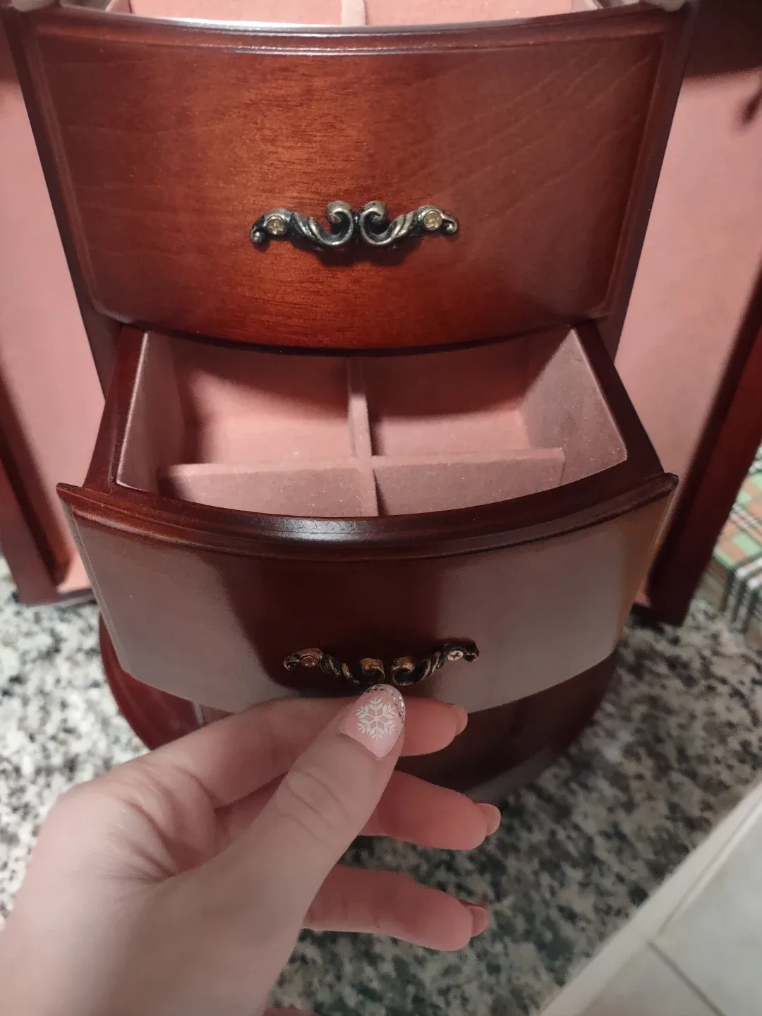 Mahogany Jewelry Box with Drawers image indicator(3)