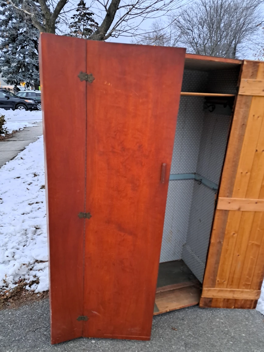 Solid wood wardrobe