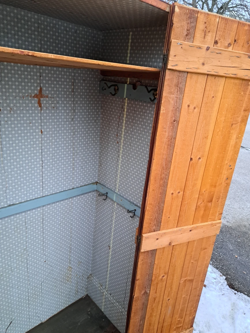 Solid wood wardrobe - photo 3