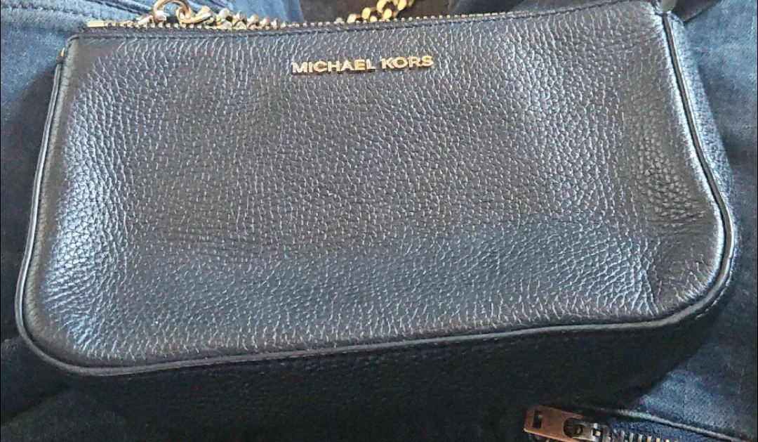 Michael Kors Black Leather Wristlet clutch