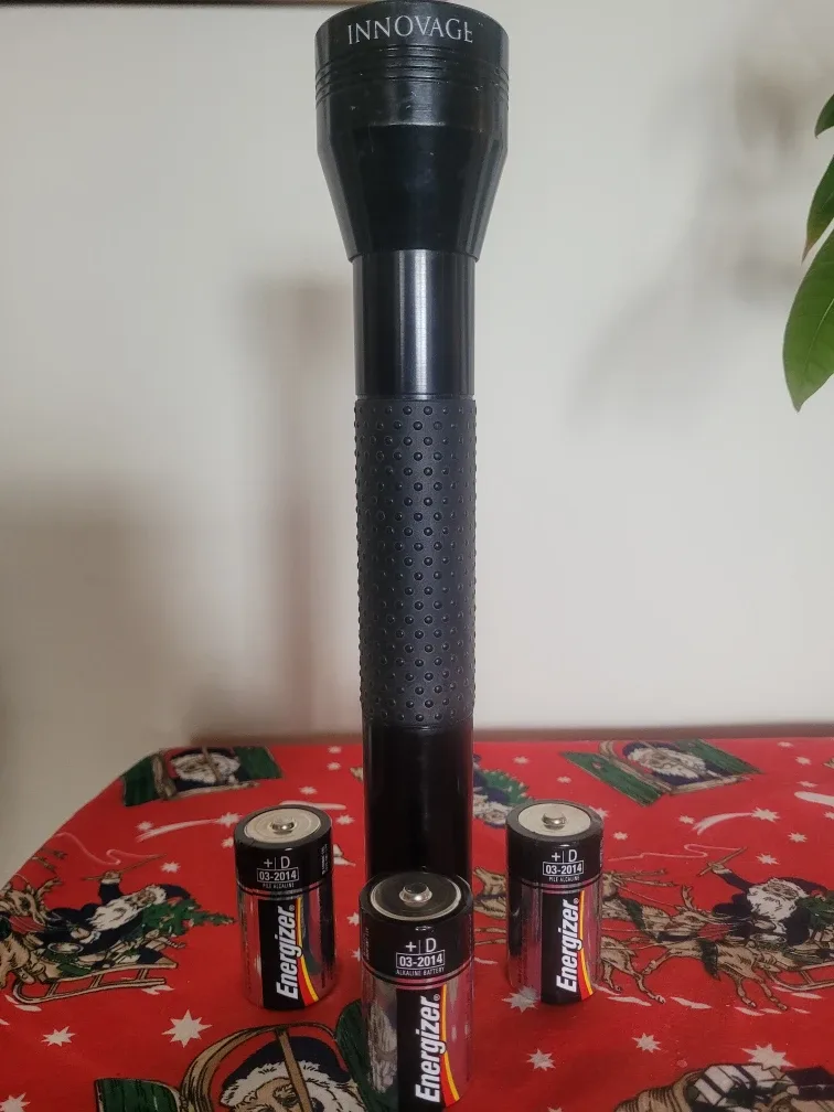 Innovage Black Flashlight without Batteries #clearout image indicator(3)