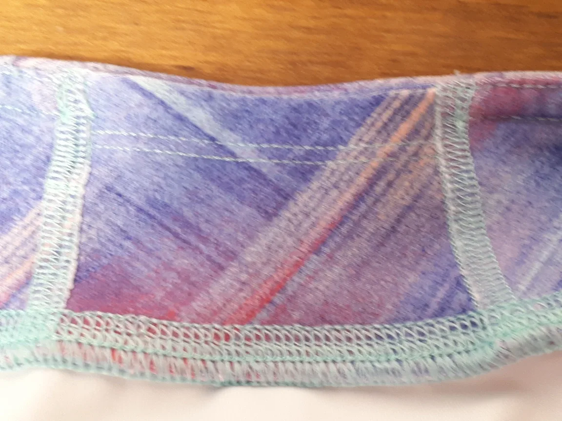 Girls' XL (14-16) Capri Leggings image indicator(3)