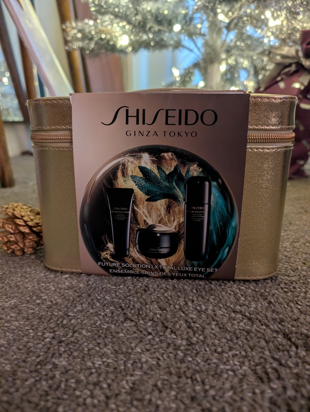 Shiseido Future Solution LX Total Luxe Eye Set - photo 3