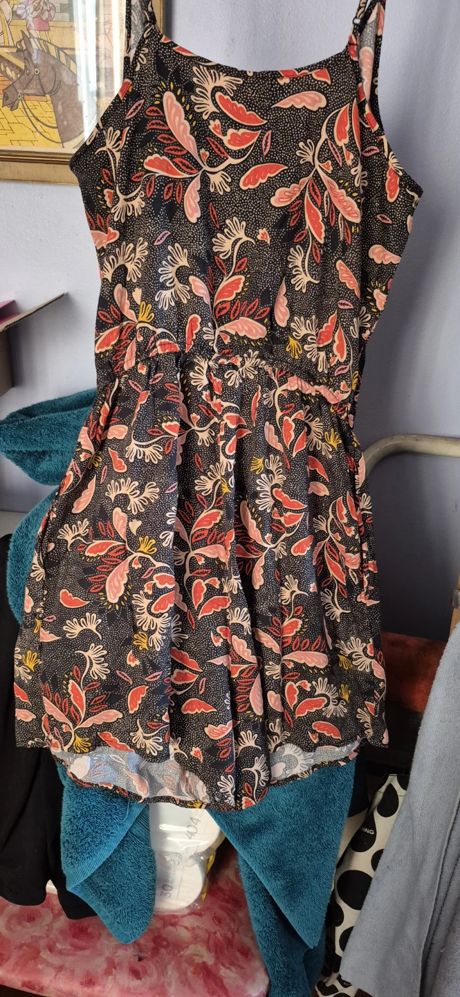 H&M floral romper - size 8