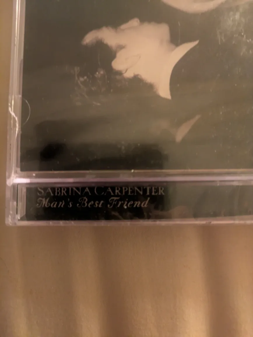 Sabrina Carpenter - Man's Best Friend CD image indicator(3)