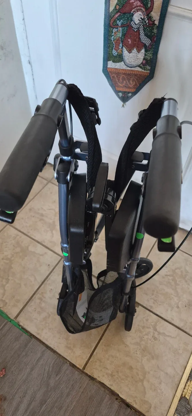 Drive Medical Nitro Euro Style Walker image indicator(2)