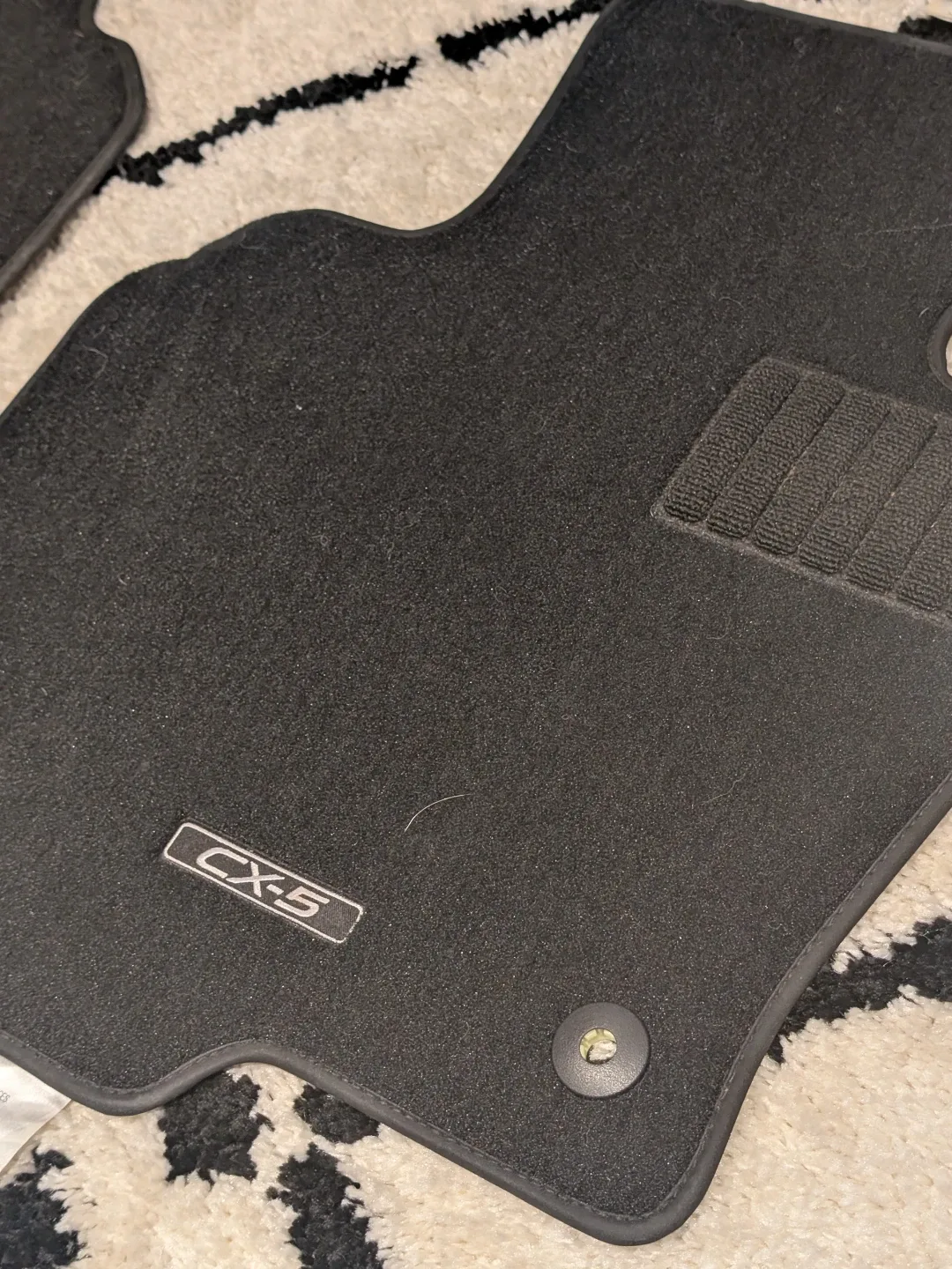 Mazda CX-5 Floor Mats - Full Set image indicator(2)