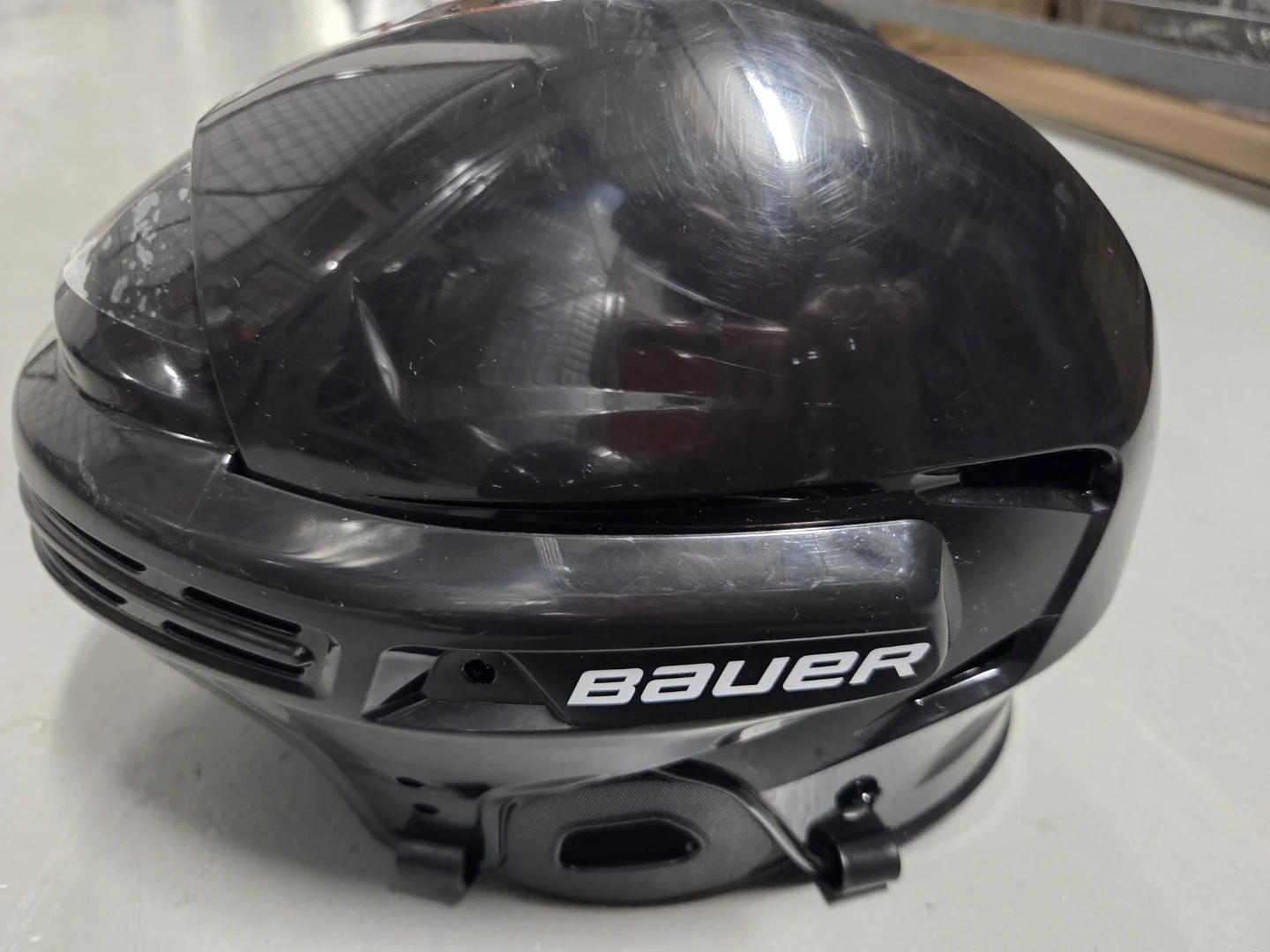 Bauer HH2100 Hockey Helmet, Size JR medium