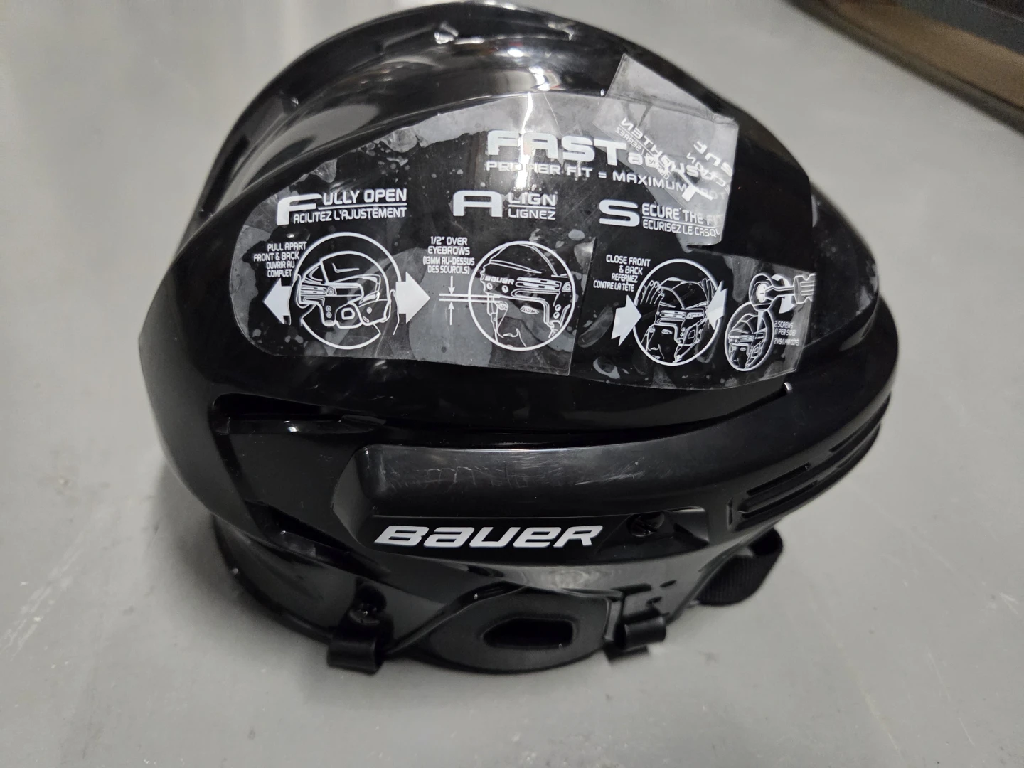 Bauer HH2100 Hockey Helmet, Size JR medium - photo 2