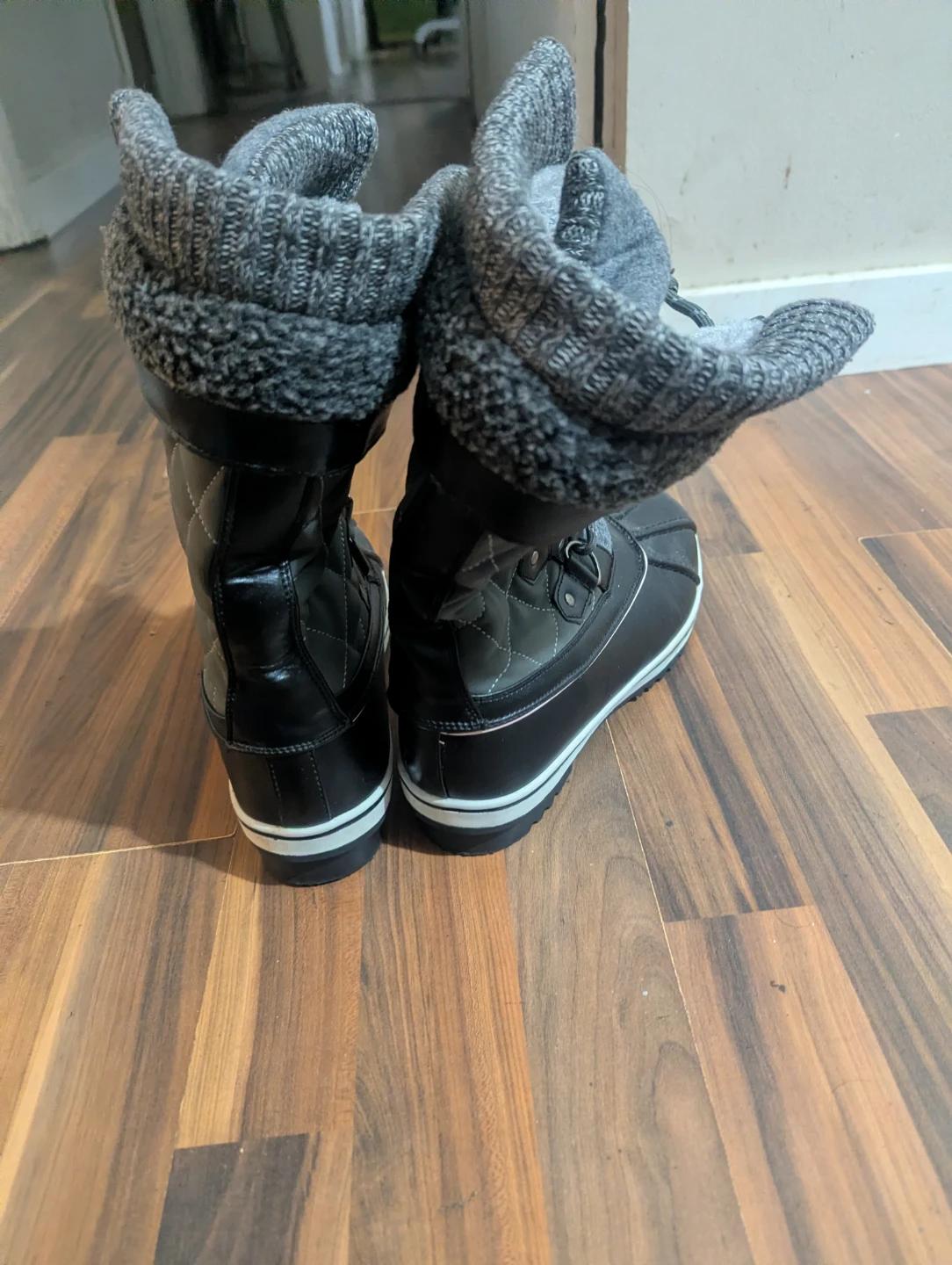 Black Winter Boots with Wool Inside - photo 3