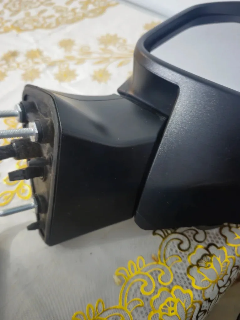 Toyota sienna driver side view mirror with blind spot power OEM image indicator(4)