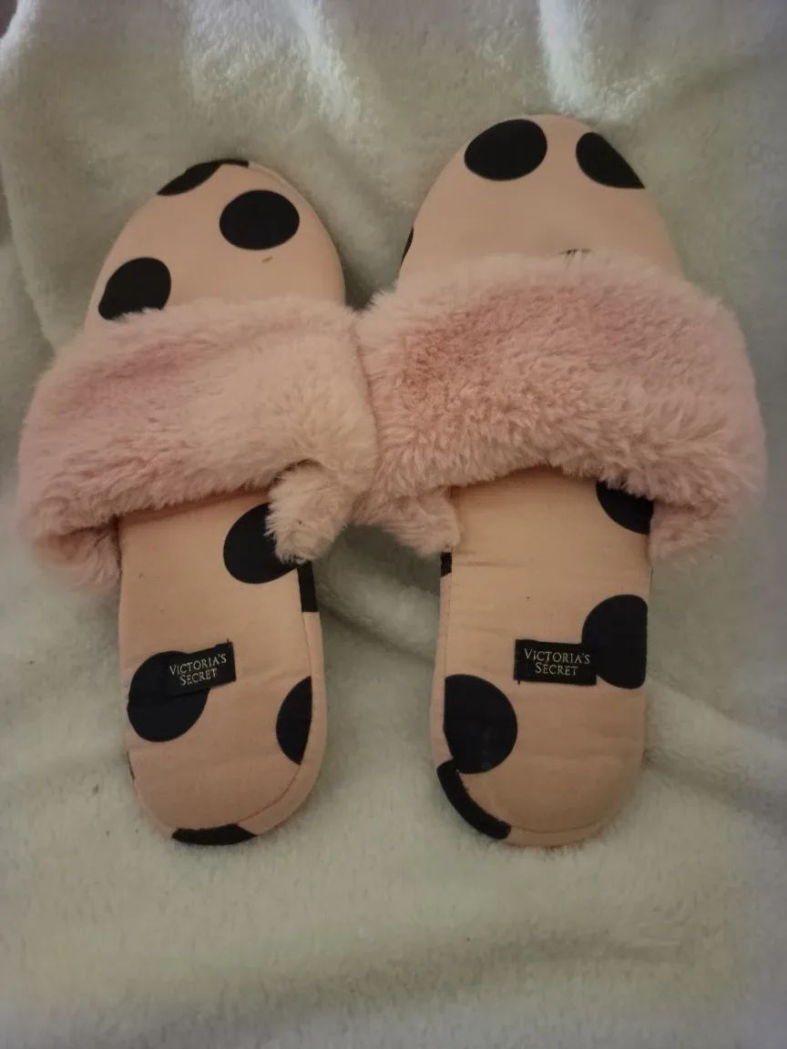 Victoria's Secret Pink Slippers