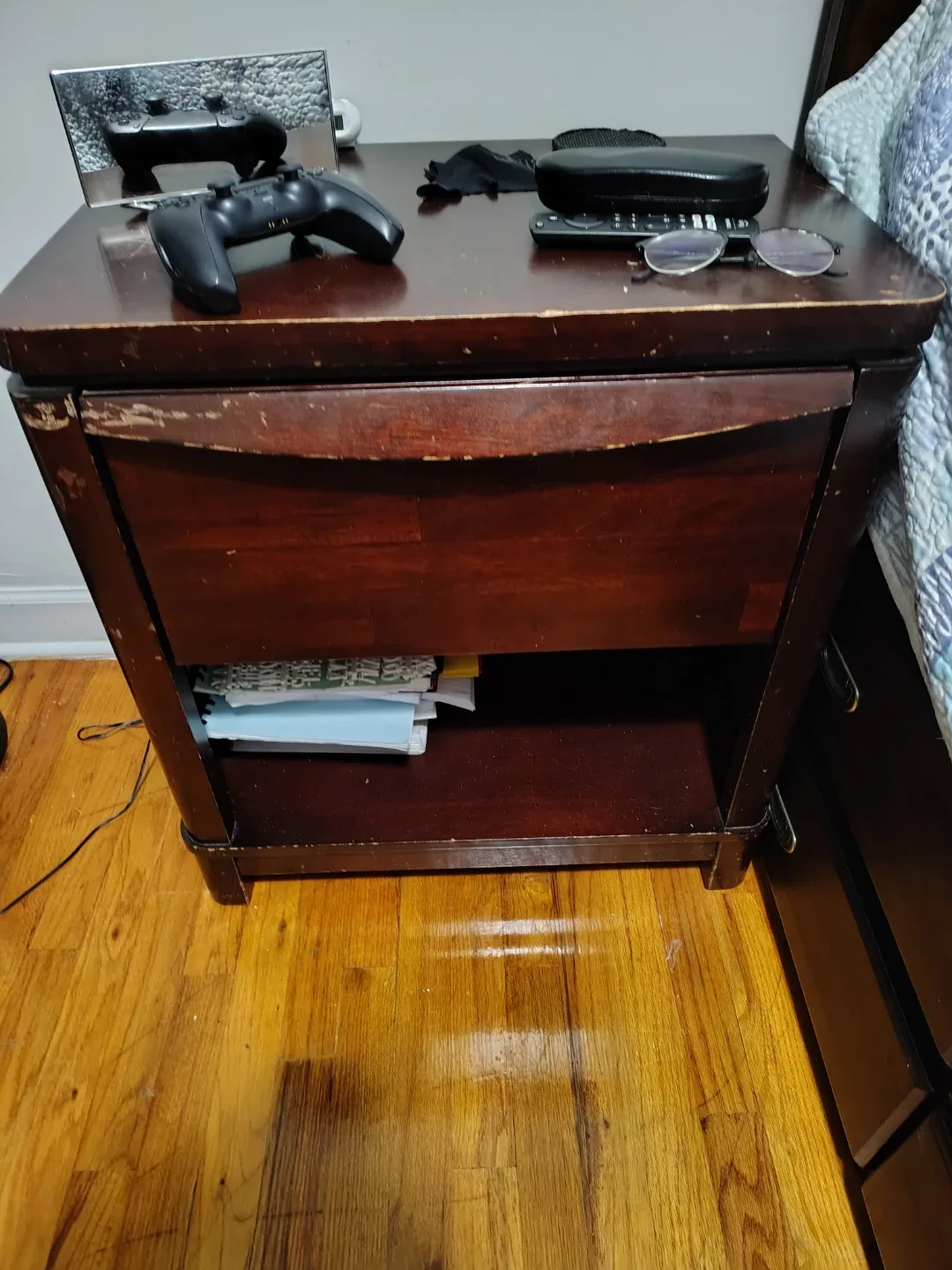 Night Stand-Small 1 Drawer Dresser